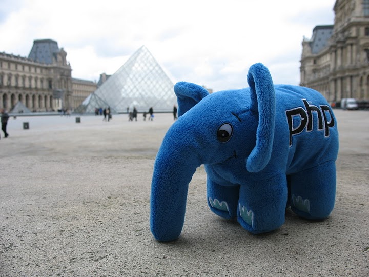 elePHPant w Paryżu